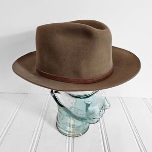 Churchill Fedora Hat Brown Felt Neiman Marcus Men’s 7 1/8 Classic Vintage Style